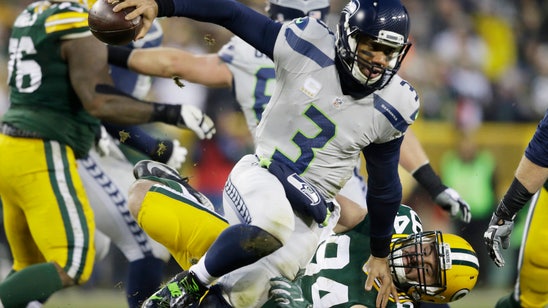 Pack is back: Aaron Rodgers, Green Bay rout Seahawks 38-10
