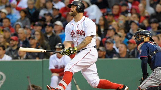 Report: Pirates interested in Napoli, Victorino of Red Sox