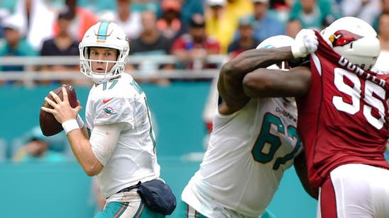 Ryan Tannehill hurts knee on hit from Calais Campbell (Video)