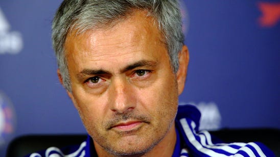 Mourinho keen on replacing Van Gaal at Manchester United