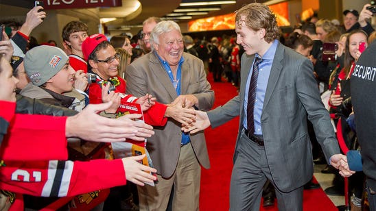 Hull jokingly on Kane's pursuit of Gretzky: 'He can get 30 more, I'm sure' (VIDEO)