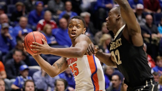 Florida ousted from SEC tournament with OT loss to Vanderbilt