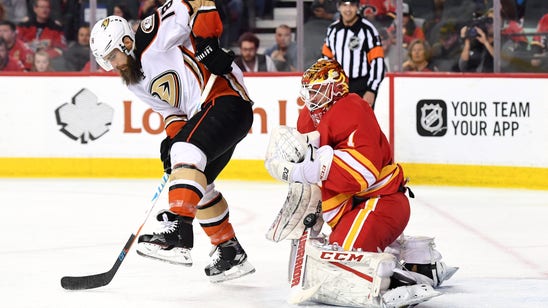 Ducks look to defend 24-game win streak against Flames in Anaheim