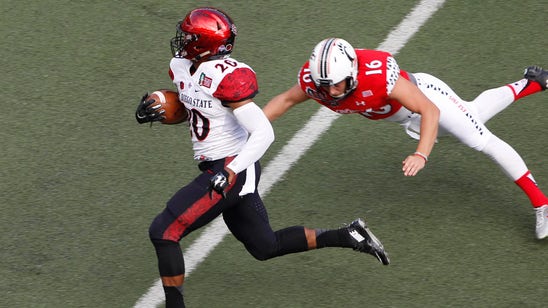 San Diego State demolishes listless Cincinnati in the Hawaii Bowl