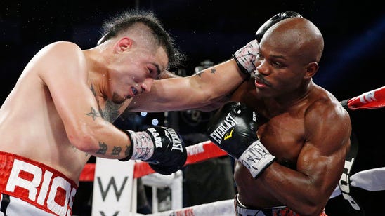Bradley stops Rios; next up: third fight with Pacquiao?