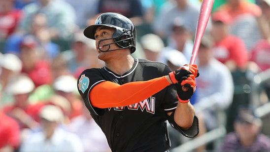 Marlins rest Giancarlo Stanton due to knee soreness
