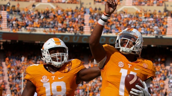 Tennessee Football: Vols Dominate Kentucky Wildcats 49-36