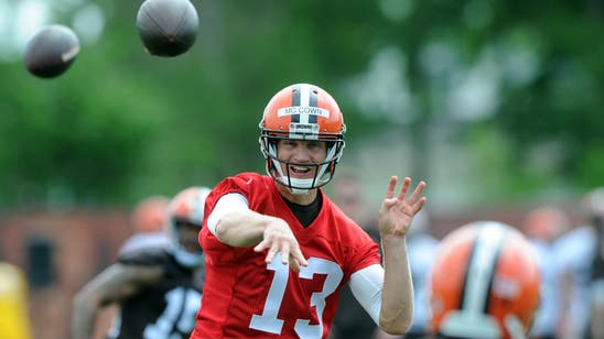Dwayne Bowe says Josh McCown could be a top five quarterback