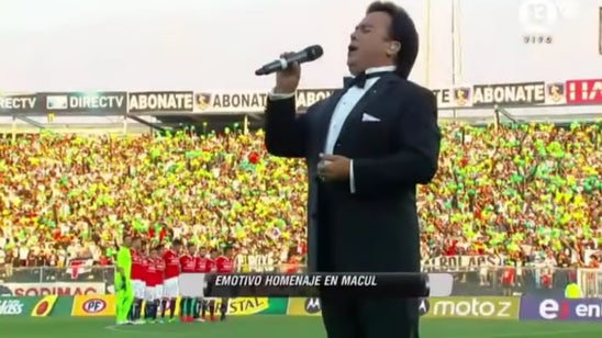 Chilean clubs pay homage to Chapecoense with touching rendition of 'Ave Maria'