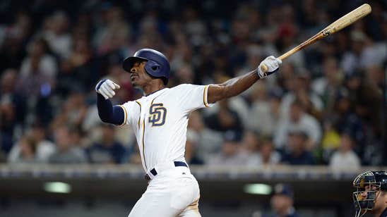 Upton's walk-off homer gives Padres 2-1 win against Yankees