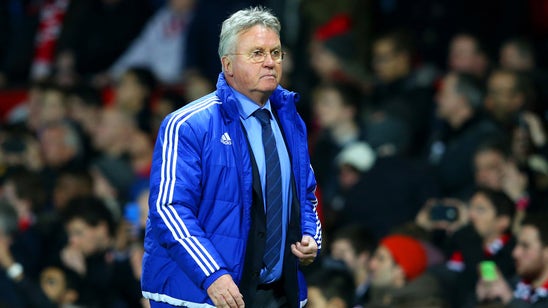 Paredes was out to provoke Costa, says Chelsea boss Hiddink