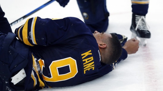 NHL Roundup: Jonathan Quick injured, Penguins win home opener