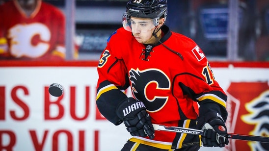 Johnny Gaudreau injury update: Flames star suffers broken finger