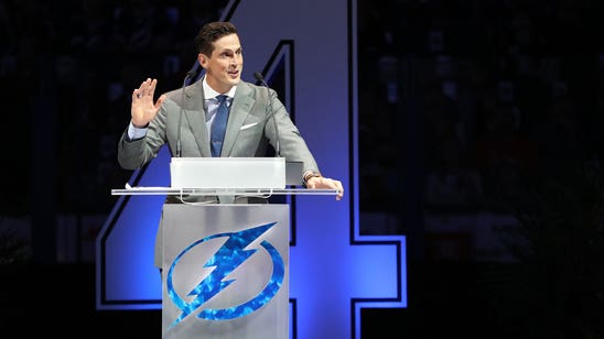 Former Lightning captain Vincent Lecavalier injured in Florida bus crash