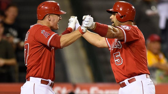 Angels slugger Albert Pujols undergoes surgery on right foot