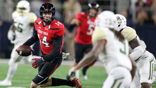 Mahomes 6 TD passes in Texas Tech finale, 54-35 over Baylor