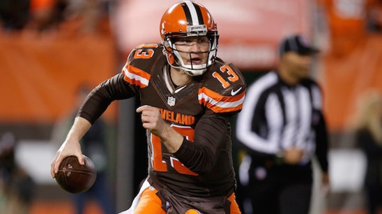 WATCH: Josh McCown throws a wild scrambling touchdown pass