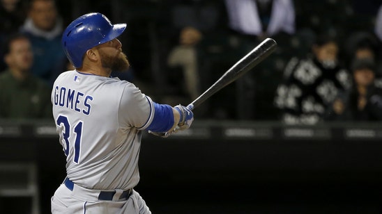 Gomes drives in three, Royals beat White Sox 6-4