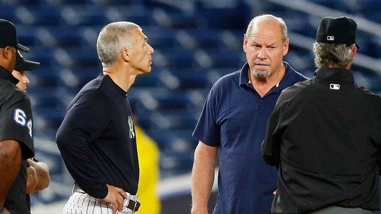 Yankees' Joe Girardi enraged at umpires after late-night loss, 3 1/2-hour rain delay