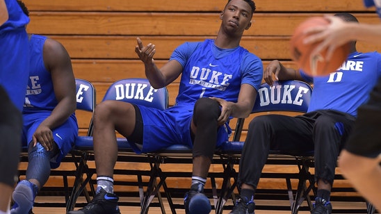 Duke's Harry Giles, possible No. 1 pick in 2017 NBA Draft, undergoes knee surgery