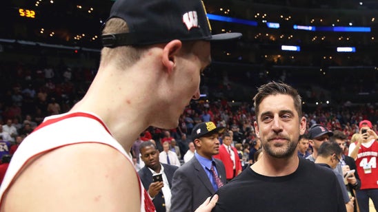 Aaron Rodgers defends Wisconsin fandom, denying interviews