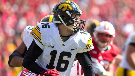 Ferentz credits seniors for 5-0 start