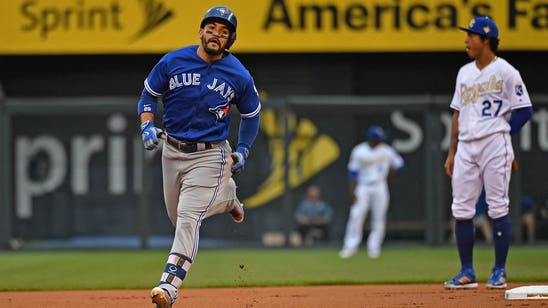 Herrera allows ninth inning homer, Royals lose 4-3