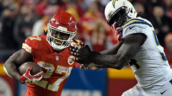 Chiefs records falling as Hunt gets back on track vs. Chargers