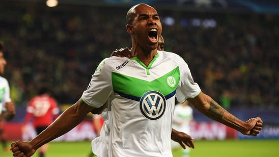 Naldo joins Schalke on free from rivals Wolfsburg