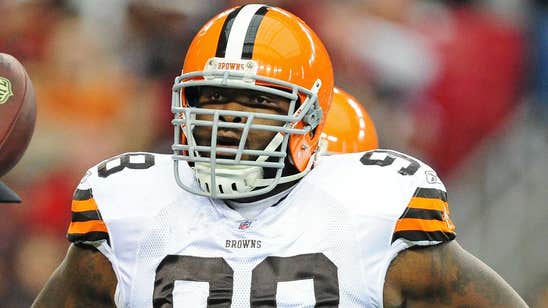 Report: Steelers nix Phil Taylor signing due to knee issue