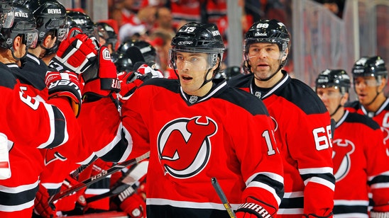 Devils' Ruutu to miss 4-6 weeks with fractured foot