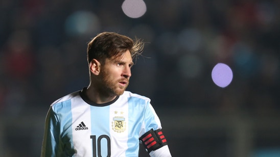 Lionel Messi leaves Honduras match with back injury