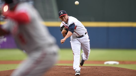 Braves place rookie Banuelos on DL with elbow inflammation