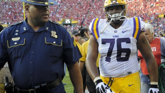 SEC Football: LSU Offensive Lineman Takes Cheap Shot