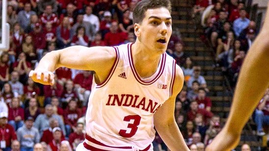 Indiana freshman Hoetzel announces intention to transfer