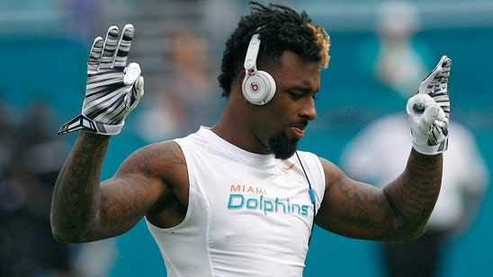 Dolphins WR Jarvis Landry limited in practice because of knee injury