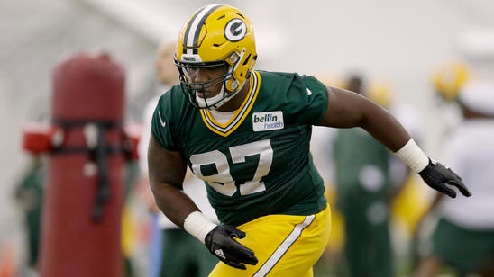 Packers look to rookies Clark, Lowry to fill defensive line void