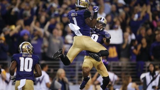 Washington Football: Huskies serve notice to Pac-12 in rout of Stanford