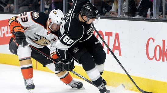Flyers' Hakstol: Weal has 'decent' chance to make debut vs. Penguins