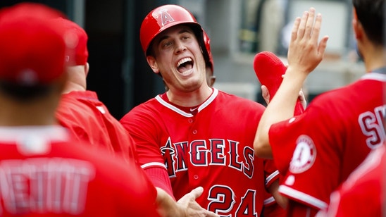 Angels: C.J. Cron Undergoes Left Thumb Surgery