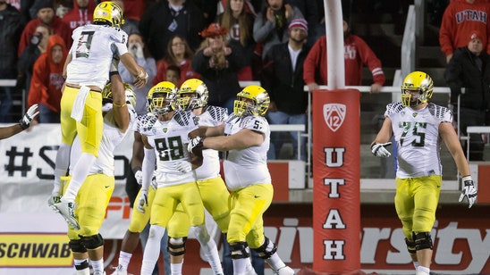 Oregon's offensive line in good shape after tough 2014