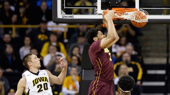 Late shooting woes doom Gophers in loss at No. 4 Iowa