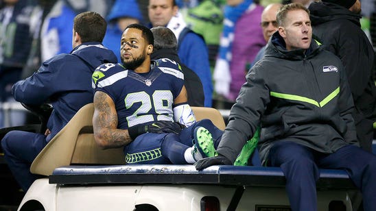 Earl Thomas tweets he's thinking about retirement after being carted off with injury