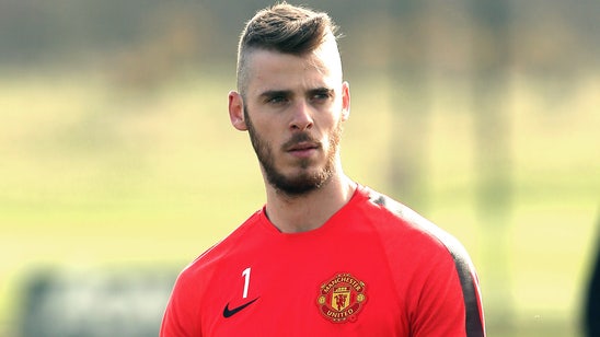 Manchester United's De Gea signs new four-year contract