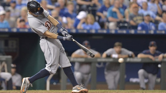 Kinsler's double keys Tigers' rally in 7-4 win over Royals