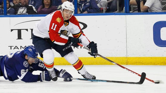 Panthers sign Huberdeau to 2-year deal, avoid holdout
