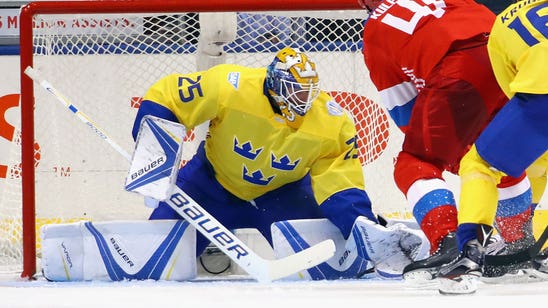 Markstrom subs for ill Lundqvist, leads Sweden past Russia