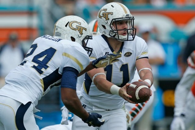 The 10 Worst College Football Uniforms Since 2000 are Vomit-Inducing -  FanBuzz