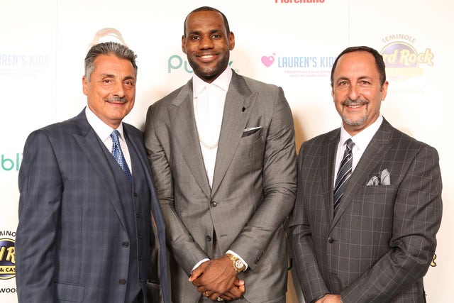 LeBron honored by Shula, Riley at Reid & Fiorentino Call of the Game dinner | FOX Sports