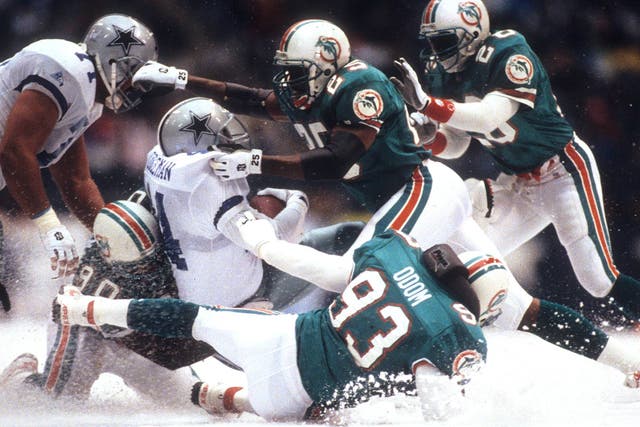 This Day in Dolphins History: Dolphins Beat Cowboys on Thanksgiving in  Leon Lett Game - Miami Dolphins